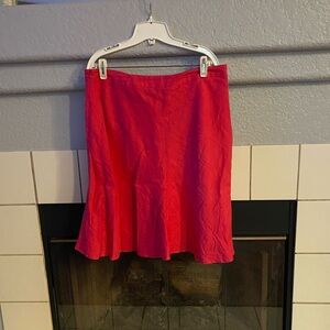 Banana Republic linen lined skirt, lightweight. 100% linen. Lining 100% cotton